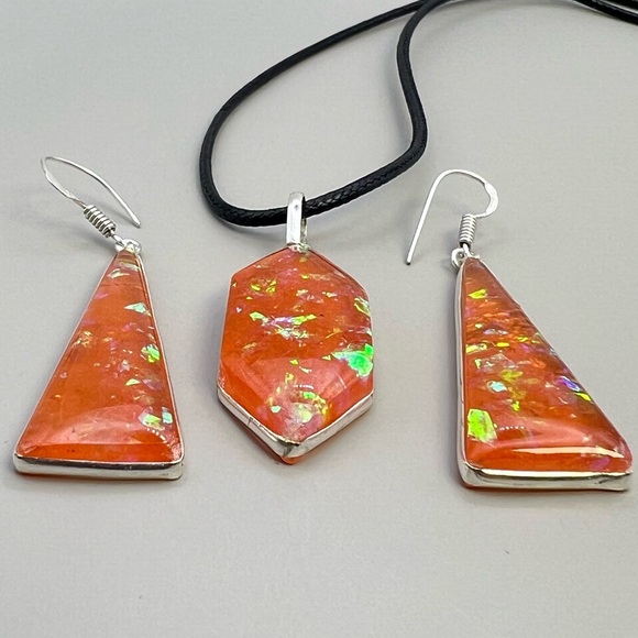 New Orange Acrylic Iridescent Dichroic Silver Overlay Pendant Earrings Set - Picture 3 of 6